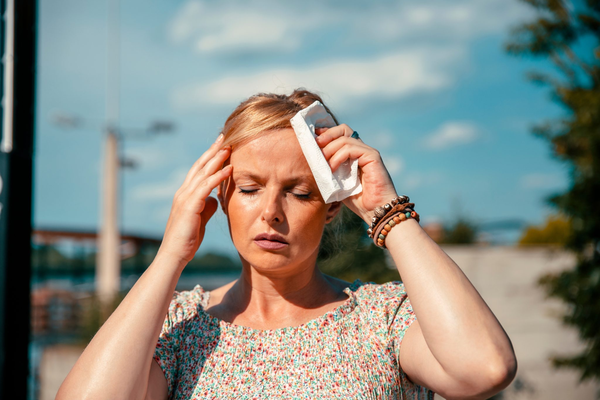 Heat Headaches Causes, Symptoms, Treatment, and More Healthcare