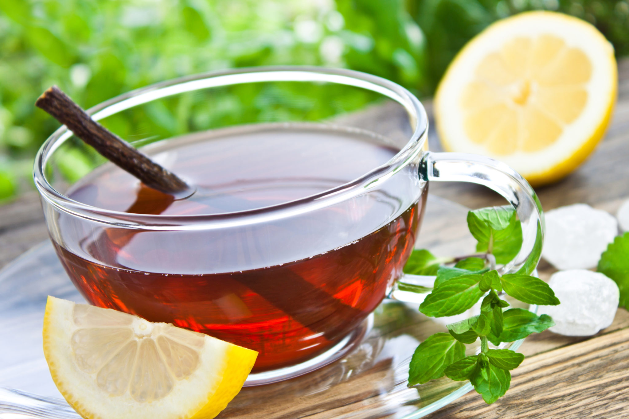 What Tea is Best for Acid Reflux? 7 Herbal Teas and Other Drinks to Try