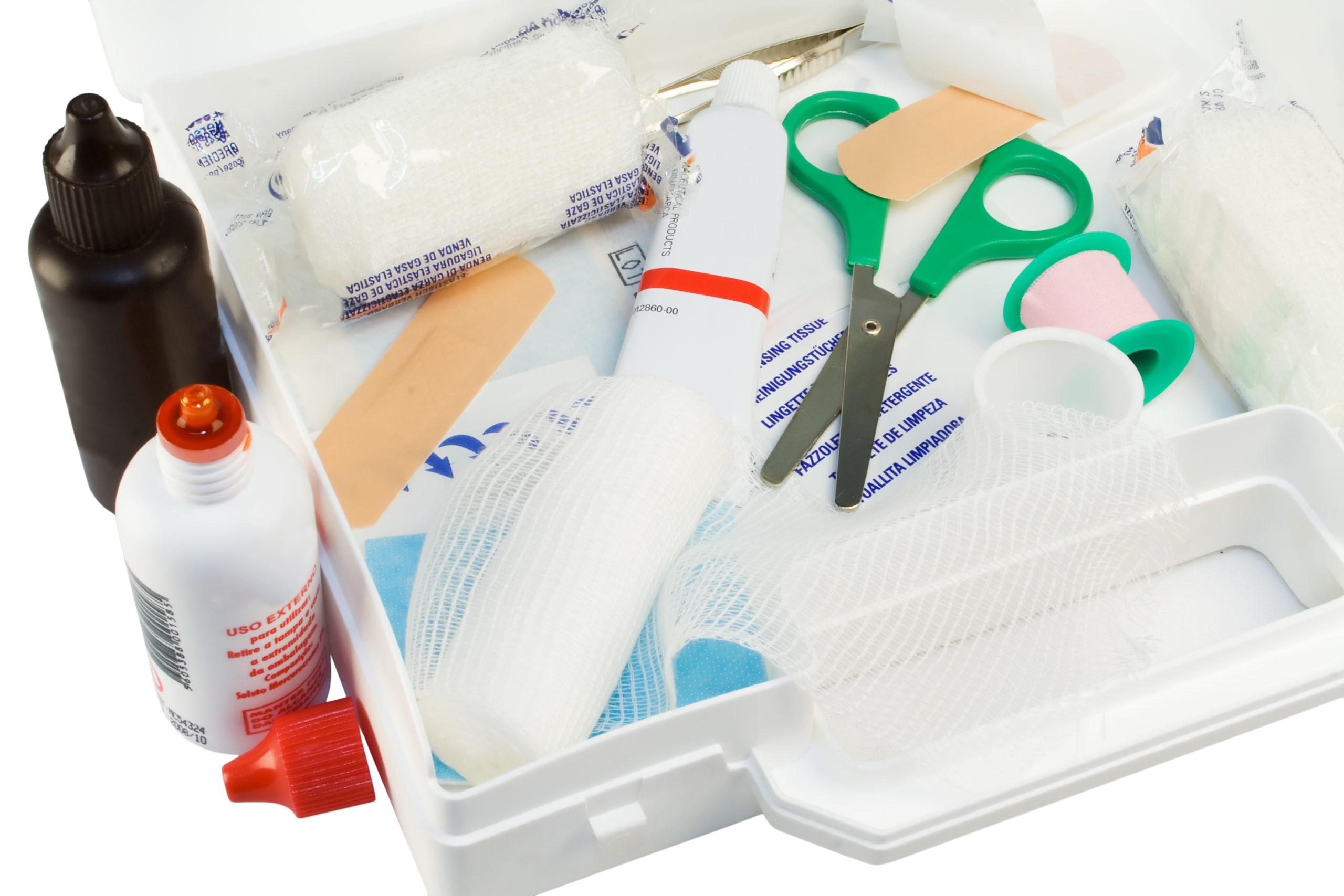 22-must-haves-for-your-emergency-first-aid-kit-healthcare-associates